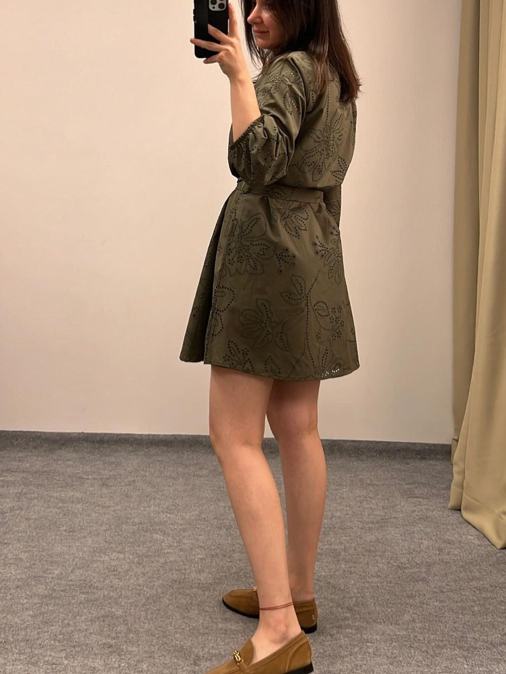 Well Tailored Dress with a Graceful Silhouette