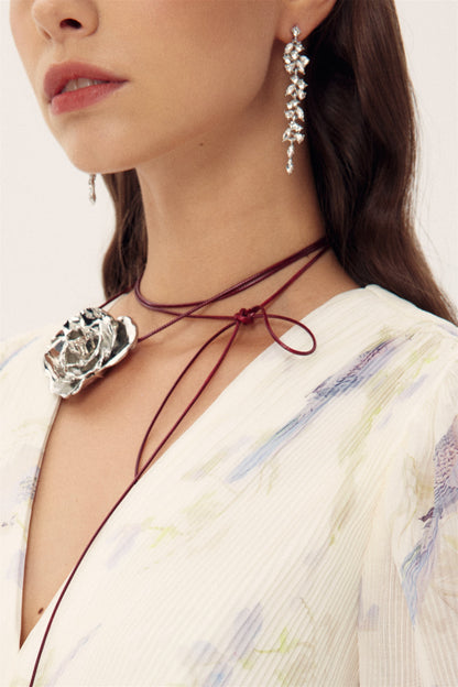 Sophisticated Garment with a Clean Classic Look