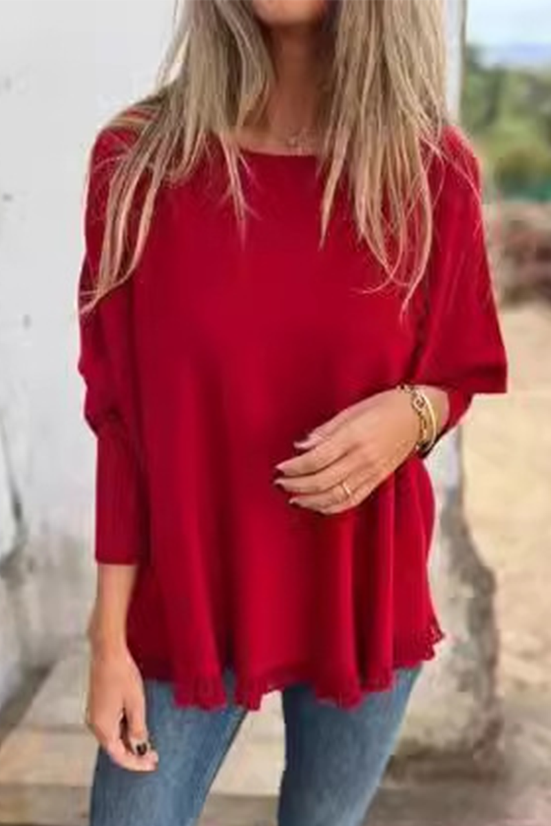 Well Tailored Sweater with a Graceful Silhouette