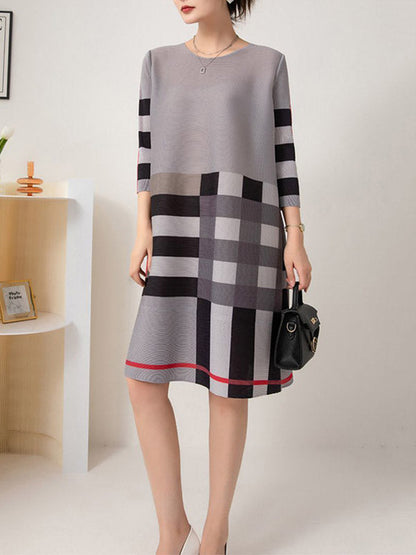 Well Tailored Dress with a Graceful Silhouette