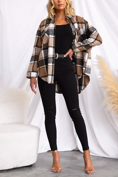 Effortlessly Elegant Coat with a Timeless Design