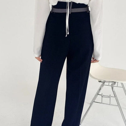 Beautifully Finished Pants in a Timeless Design