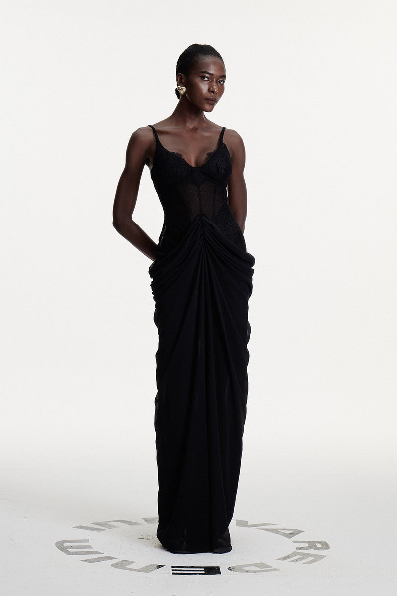 Beautifully Crafted Dress in a Classic Style