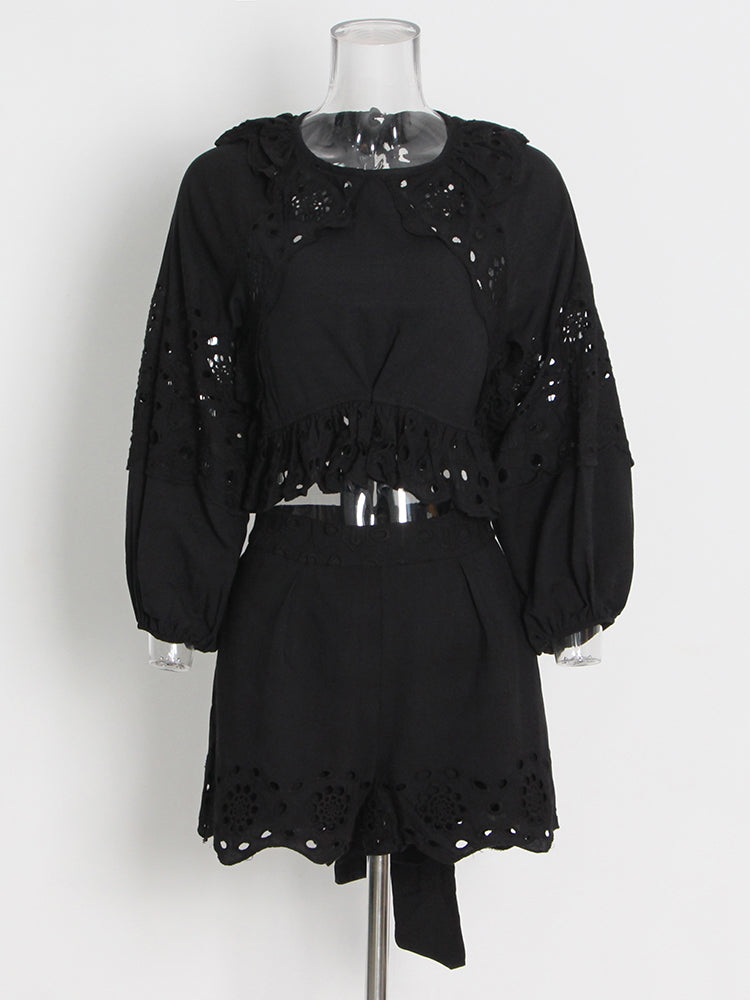 Well Tailored Garment with a Graceful Silhouette