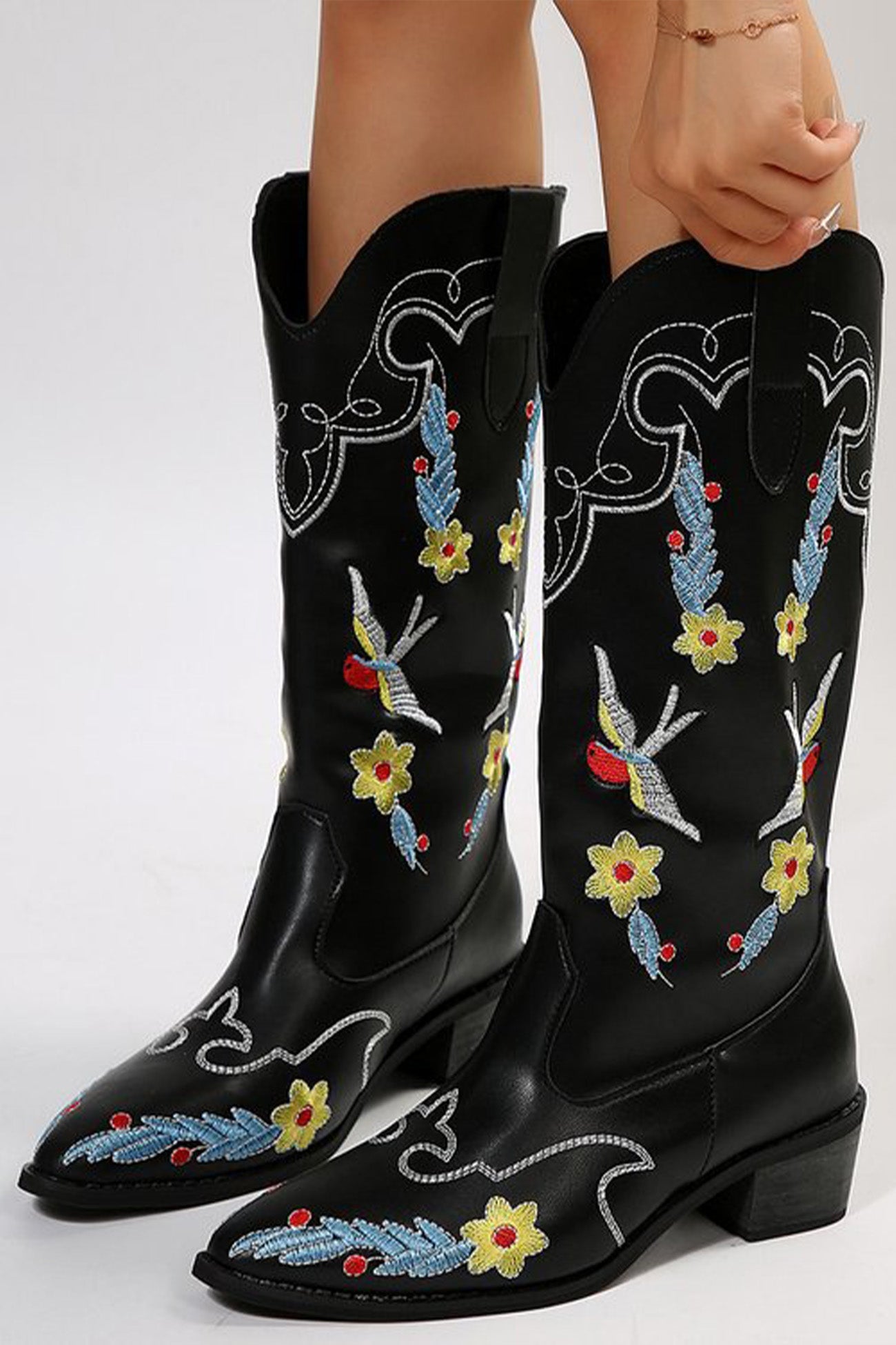 Gracefully Styled Boots for Any Occasion