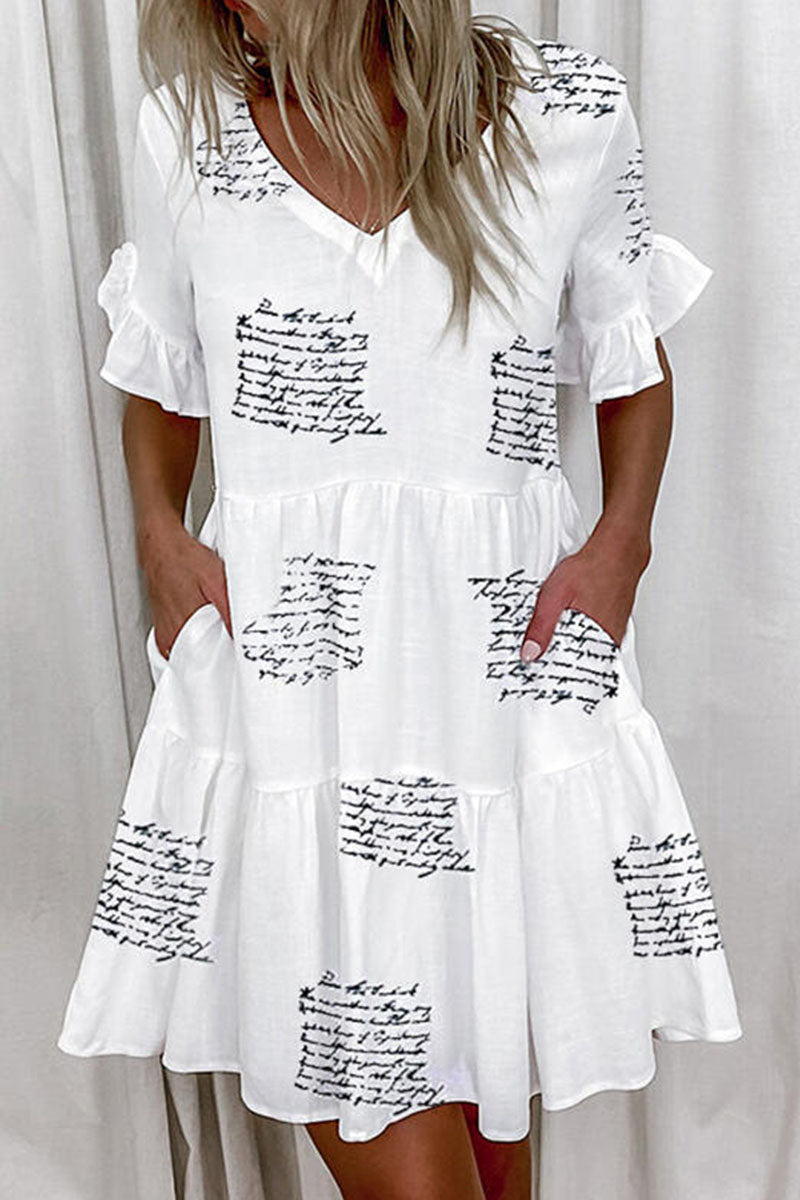 Beautifully Finished Dress in a Timeless Design