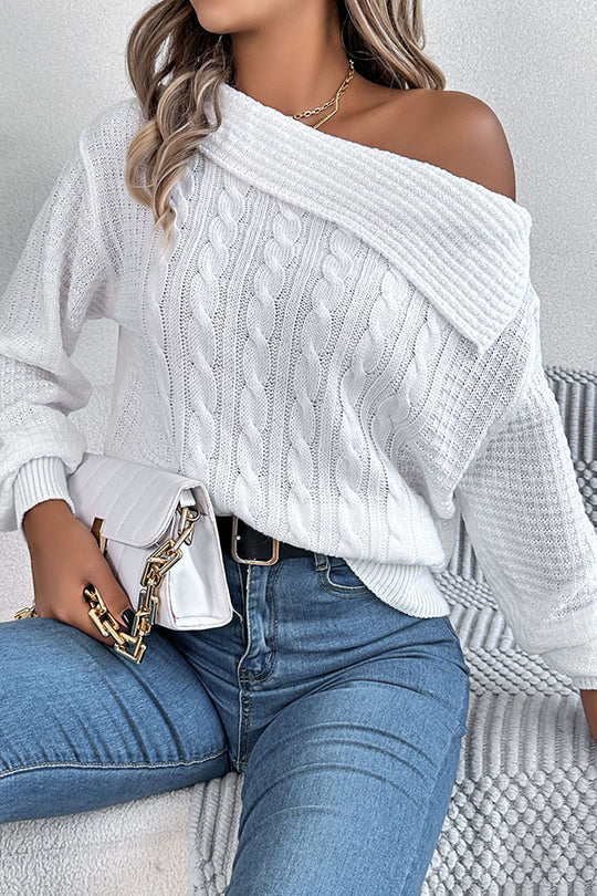 Well Tailored Sweater with a Graceful Silhouette