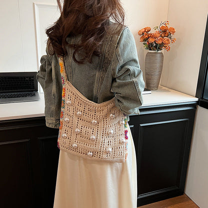Elegantly Styled Bag for Everyday Wear