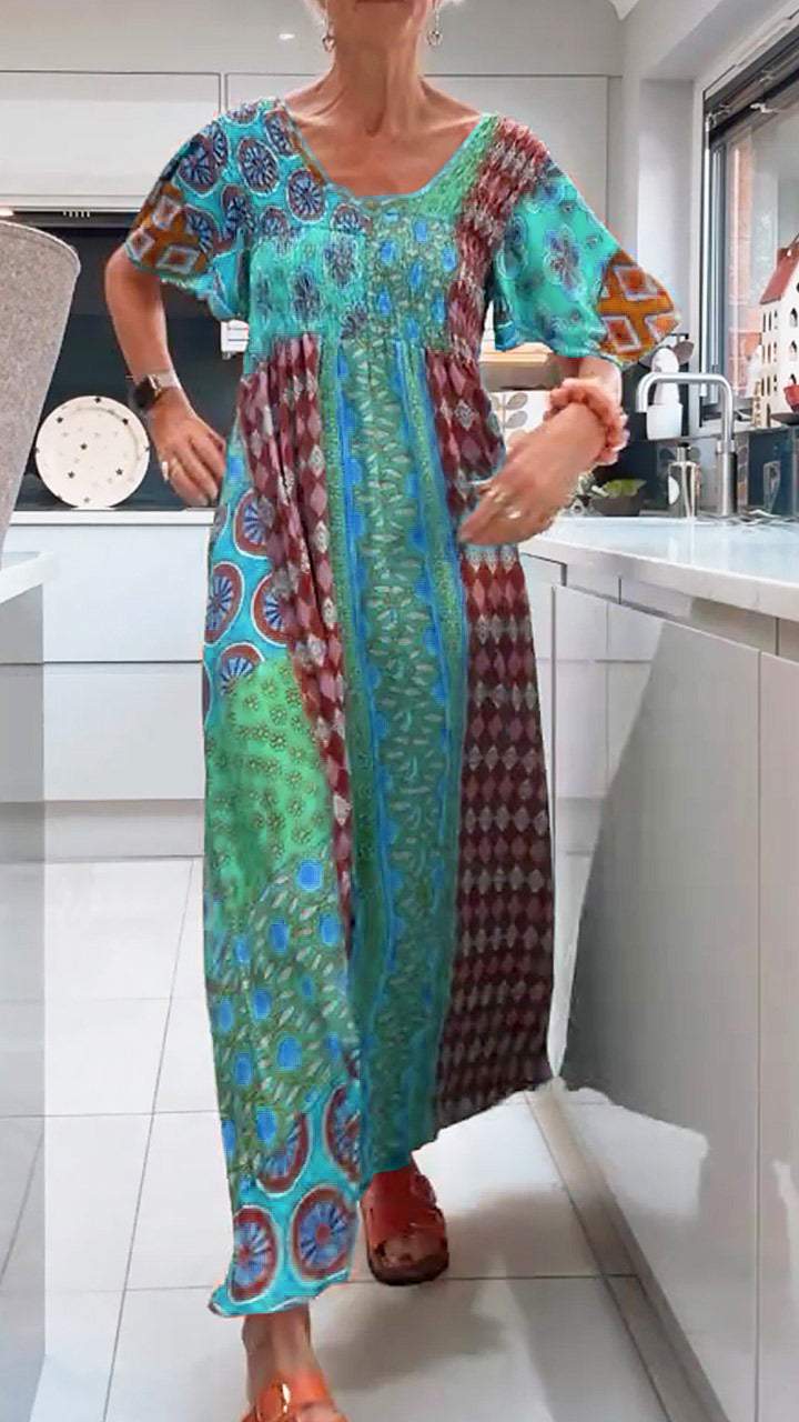 Effortlessly Elegant Dress with a Timeless Design