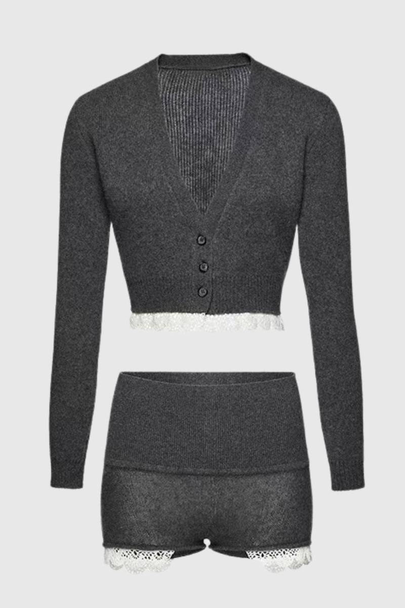Effortlessly Elegant Cardigan with a Timeless Design