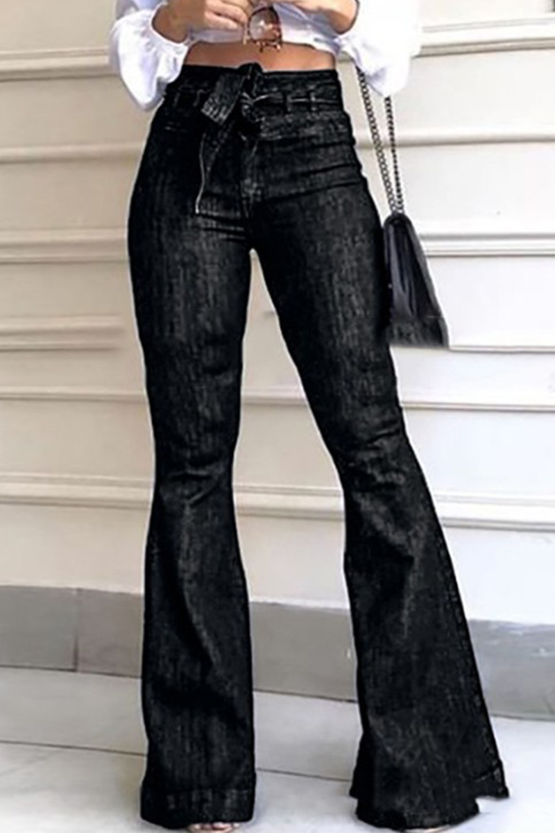 Sophisticated Garment with a Clean Classic Look