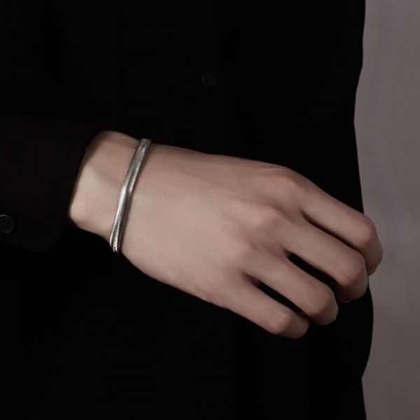 Gracefully Styled Garment for Any Occasion