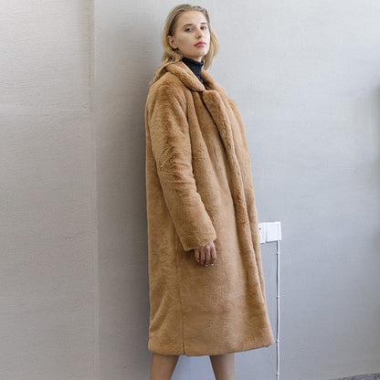 Gracefully Styled Coat for Any Occasion
