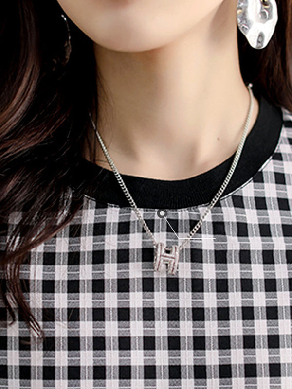 Beautifully Crafted T-Shirt in a Classic Style
