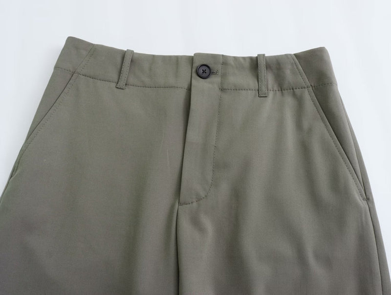 Elegantly Styled Pants for Everyday Wear