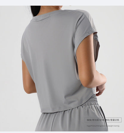 Well Tailored Shirt with a Graceful Silhouette