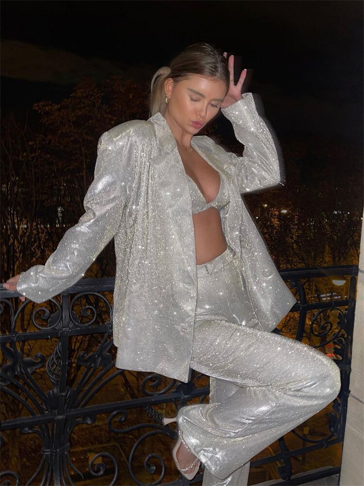 Classic Vintage Pants with a Flattering Fit