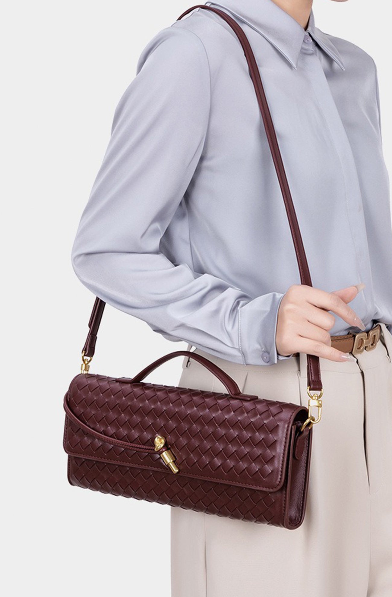 Sophisticated Bag with a Clean Classic Look