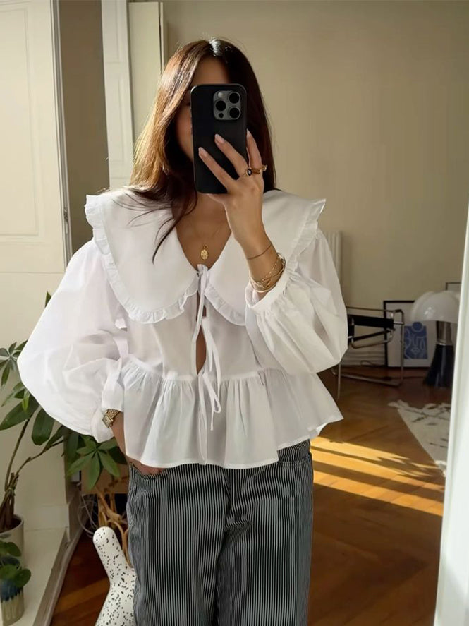 Effortlessly Elegant Top with a Timeless Design