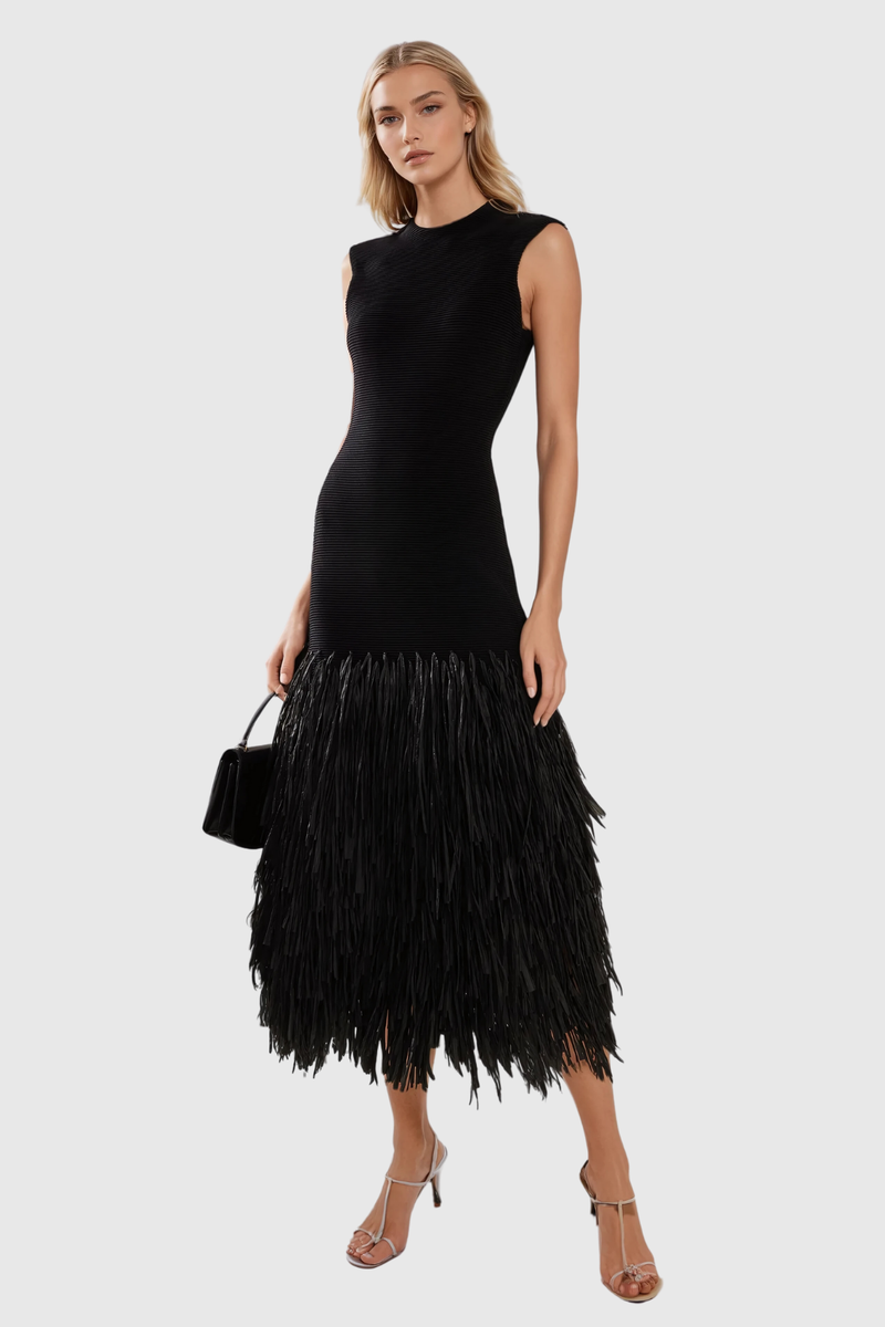 Beautifully Crafted Dress in a Classic Style