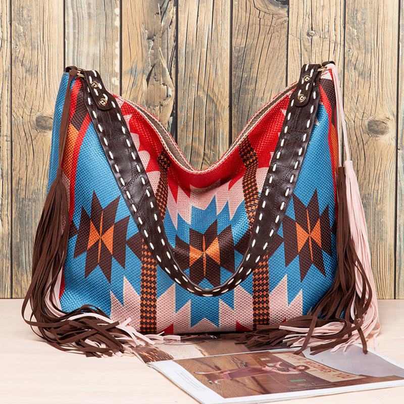 Effortlessly Elegant Bag with a Timeless Design