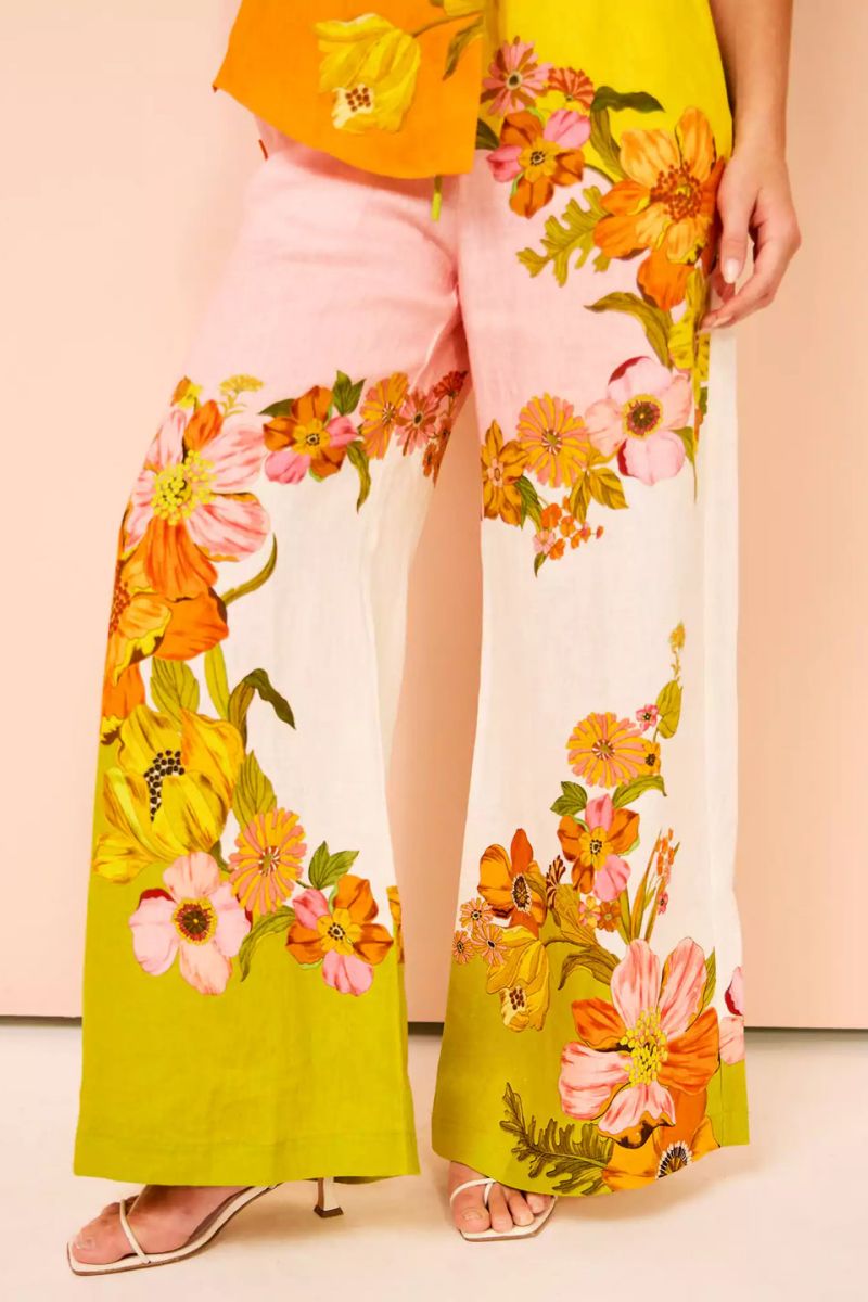 Well Tailored Pants with a Graceful Silhouette