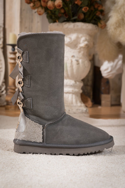 Polished Boots with an Effortless Classic Look