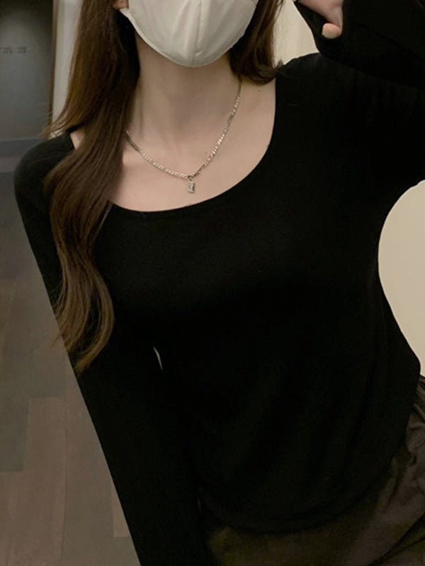 A Vintage Style T-Shirt with Delicate Timeless Details