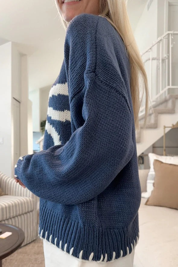 Effortlessly Elegant Sweater with a Timeless Design