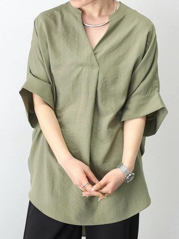 Beautifully Crafted Blouse in a Classic Style