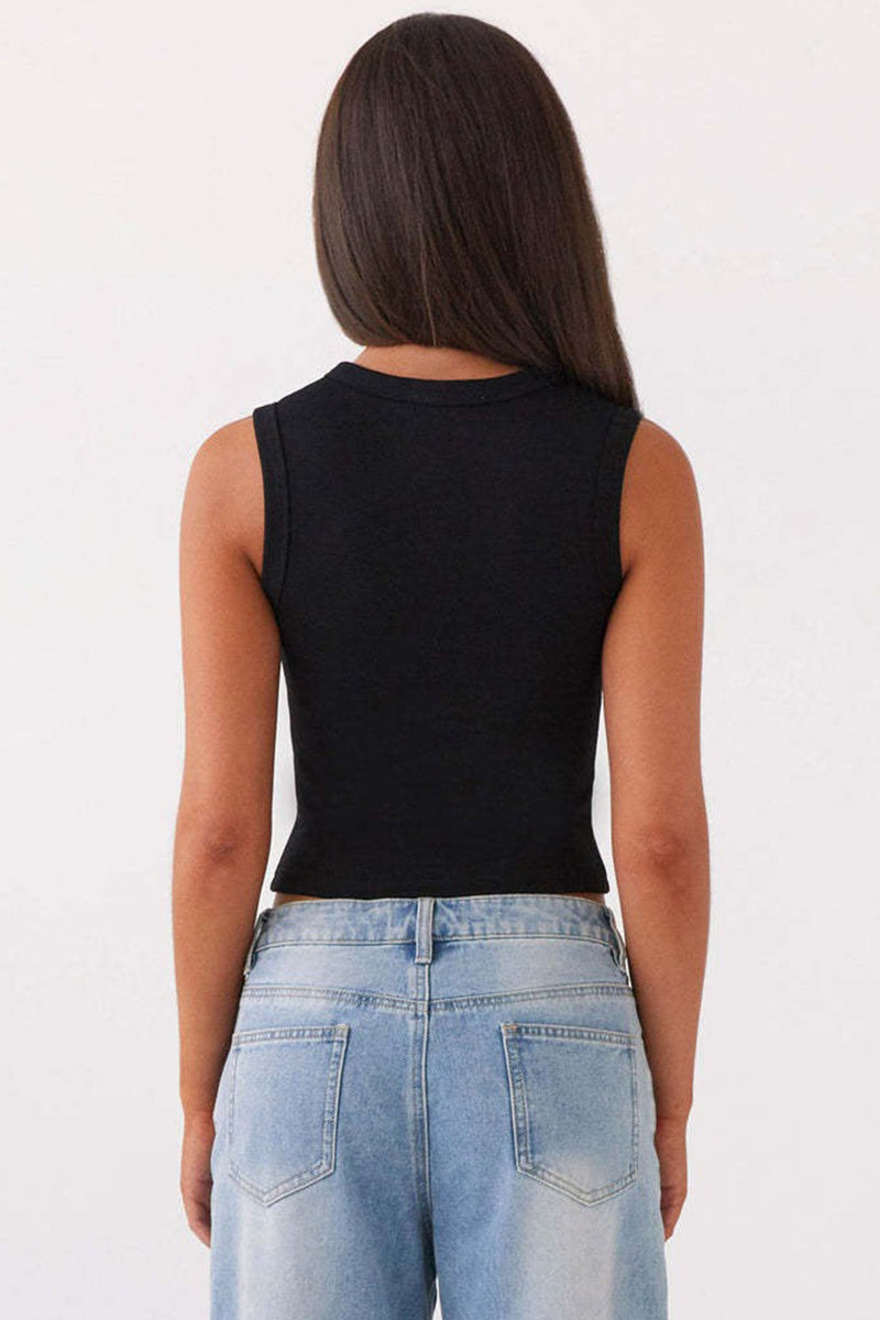 Effortlessly Elegant Top with a Timeless Design