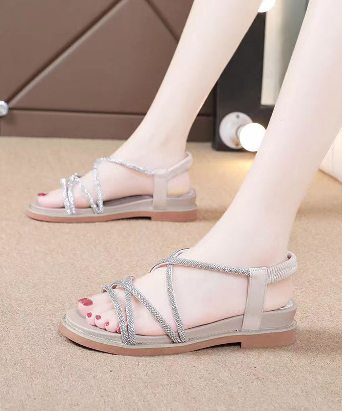 Effortlessly Elegant Sandals with a Timeless Design