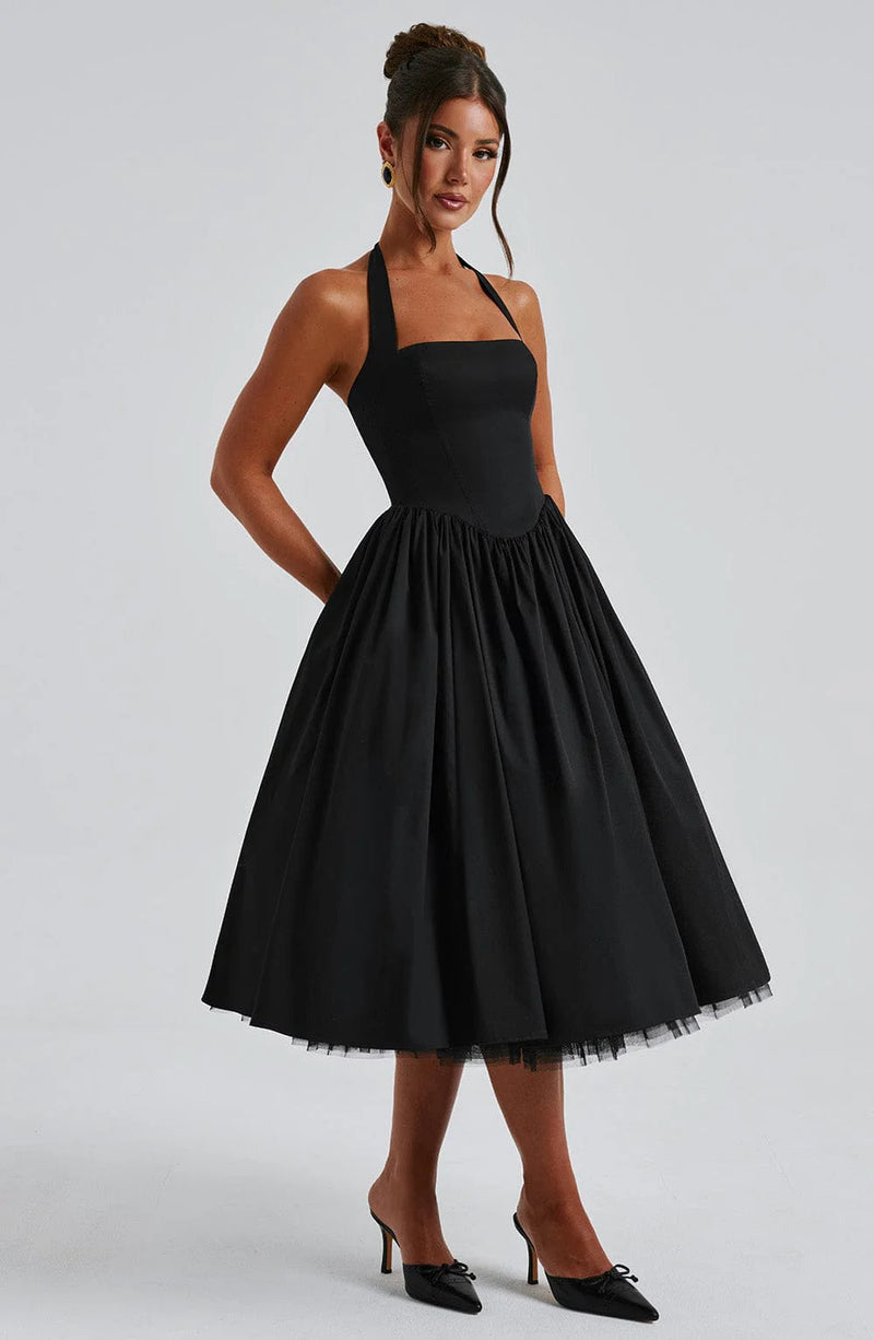 Effortlessly Elegant Dress with a Timeless Design