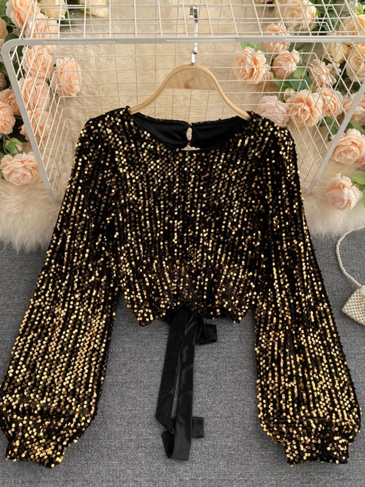 Classic Vintage & Enduringly Stylish Blouse