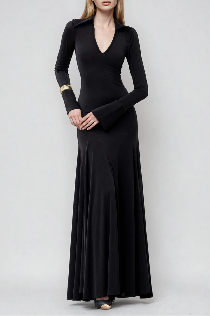 Well Tailored Dress with a Graceful Silhouette