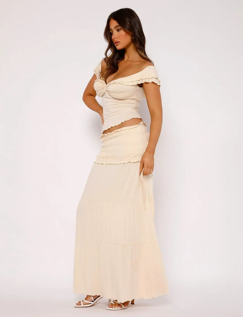 Polished Top with an Effortless Classic Look