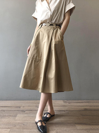 Gracefully Styled Garment for Any Occasion