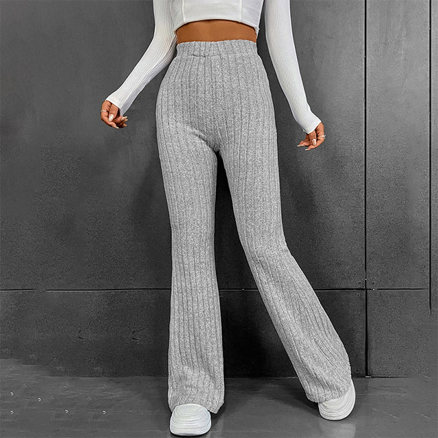 Classic Vintage Pants with a Flattering Fit