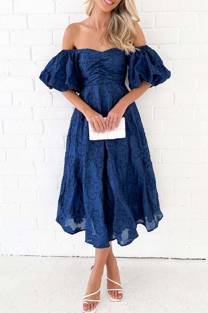 Classic Vintage & Enduringly Stylish Dress