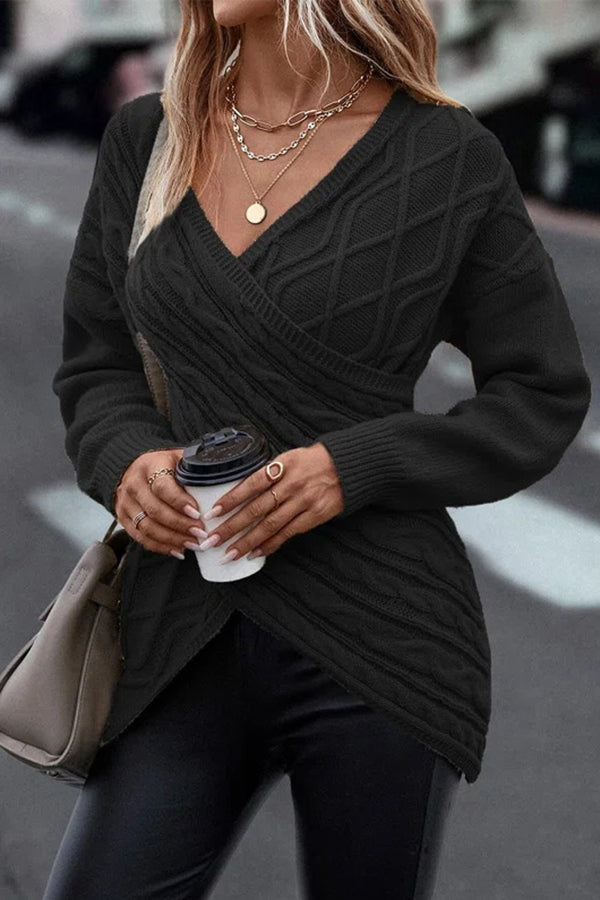 Effortlessly Elegant Sweater with a Timeless Design