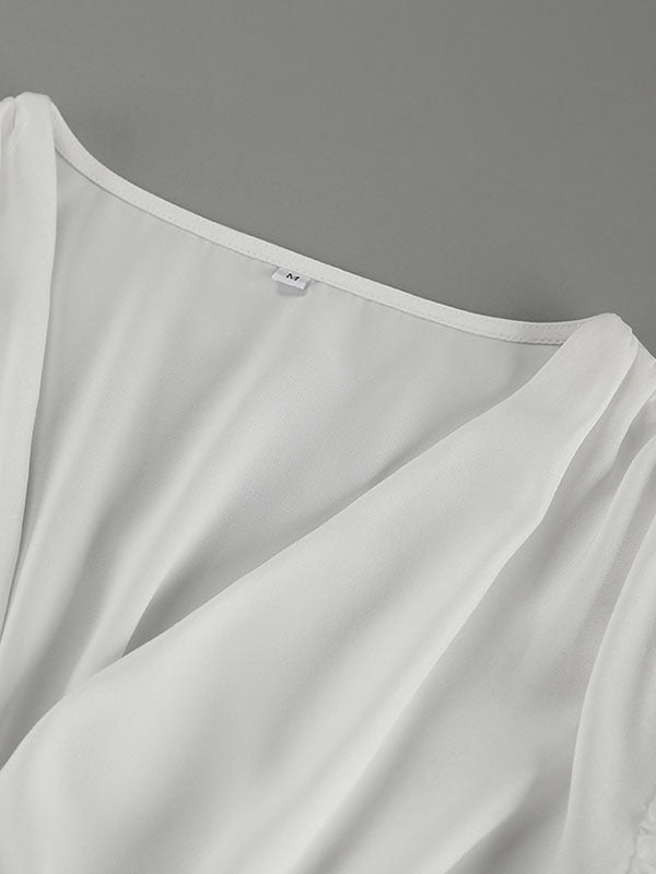 Well Tailored Blouse with a Graceful Silhouette