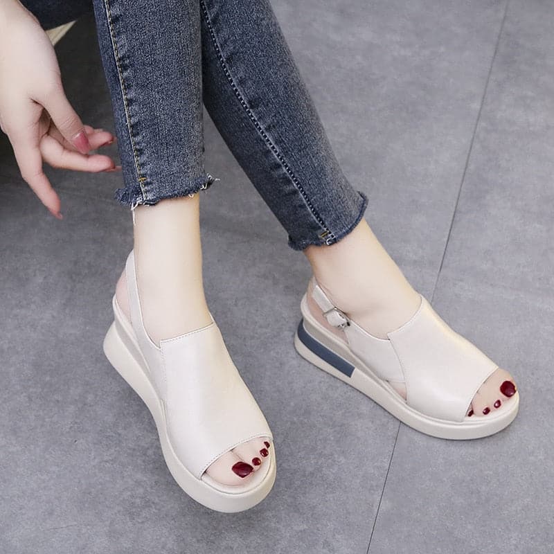Beautifully Finished Heels in a Timeless Design