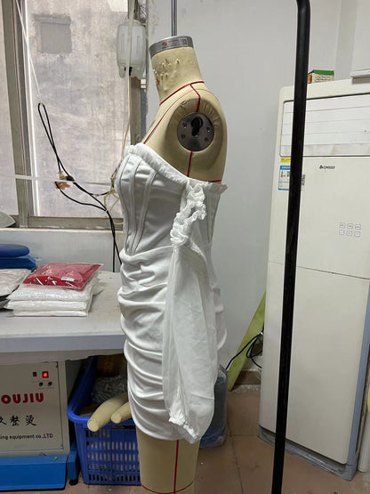 Beautifully Finished Garment in a Timeless Design