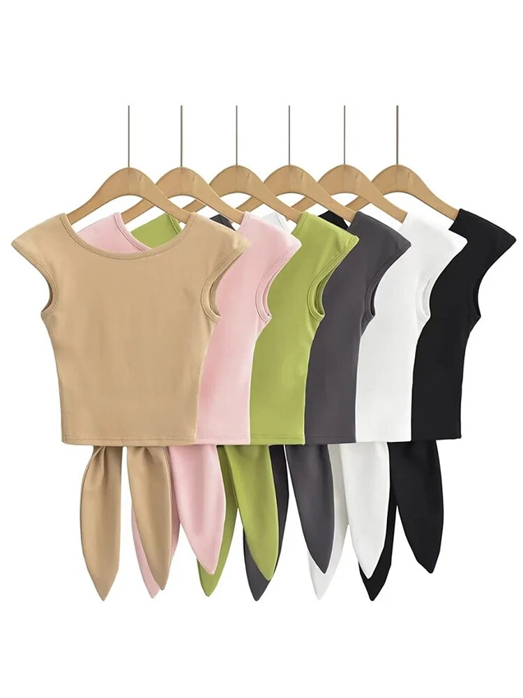 Polished Top with an Effortless Classic Look