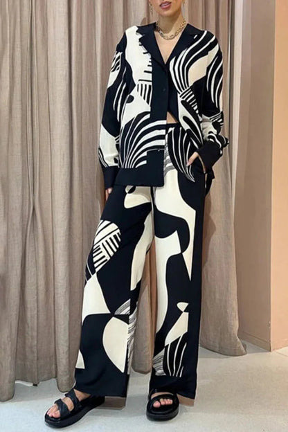 Effortlessly Elegant Garment with a Timeless Design