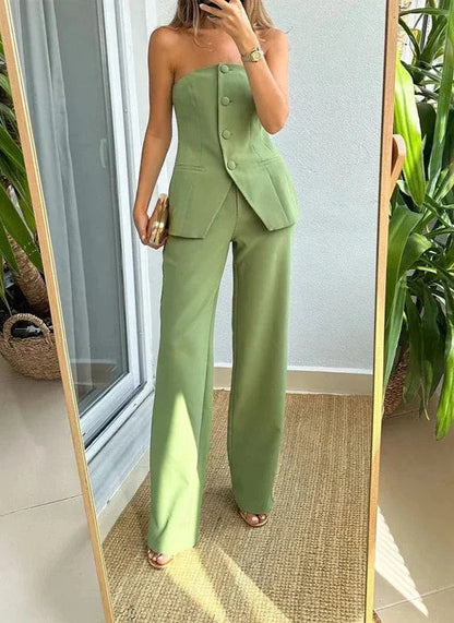 Classic Vintage Garment with a Flattering Fit