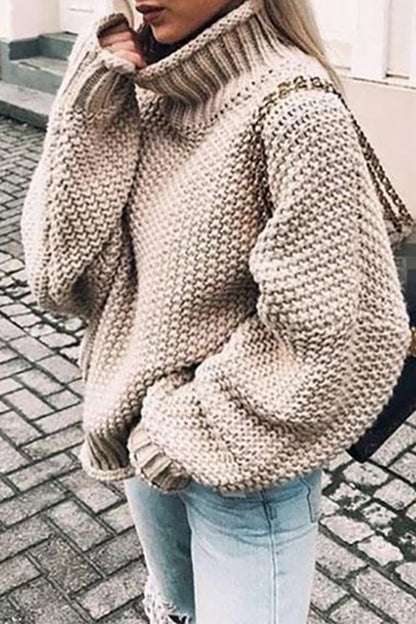 Well Tailored Sweater with a Graceful Silhouette