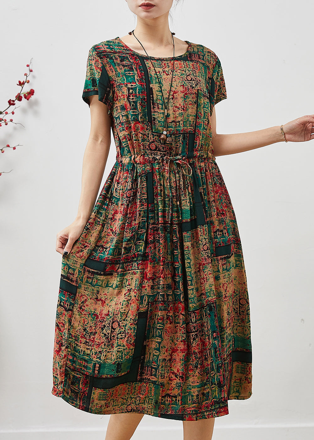 Gracefully Styled Dress for Any Occasion