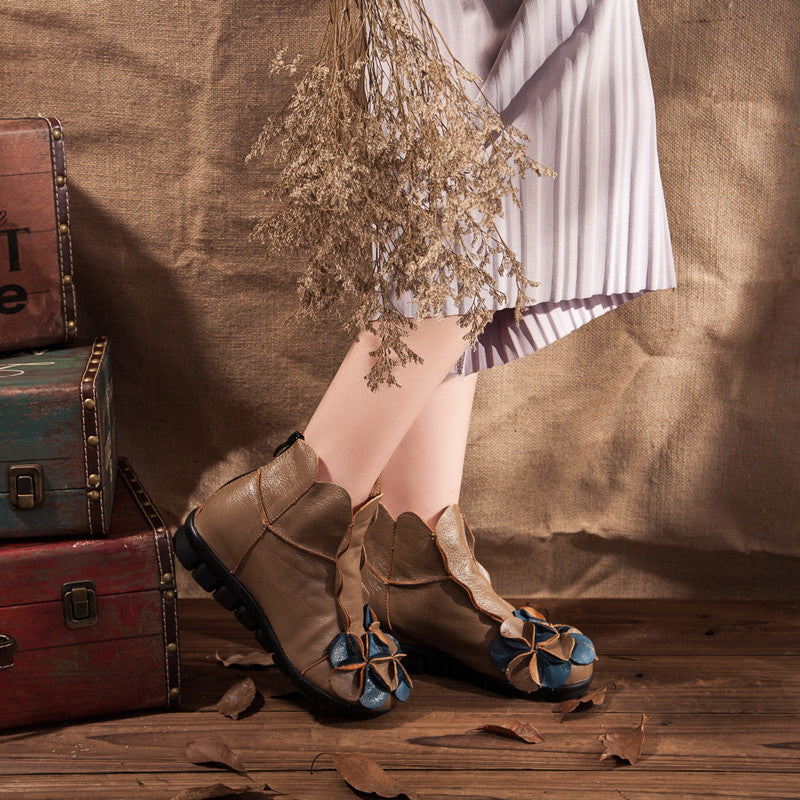 Well Tailored Boots with a Graceful Silhouette