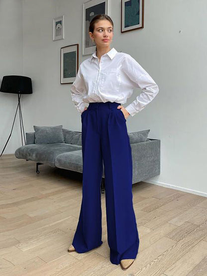 Classic Vintage Pants with a Flattering Fit